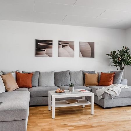 Uppsala Large Family Home Beside Forest Luaran gambar
