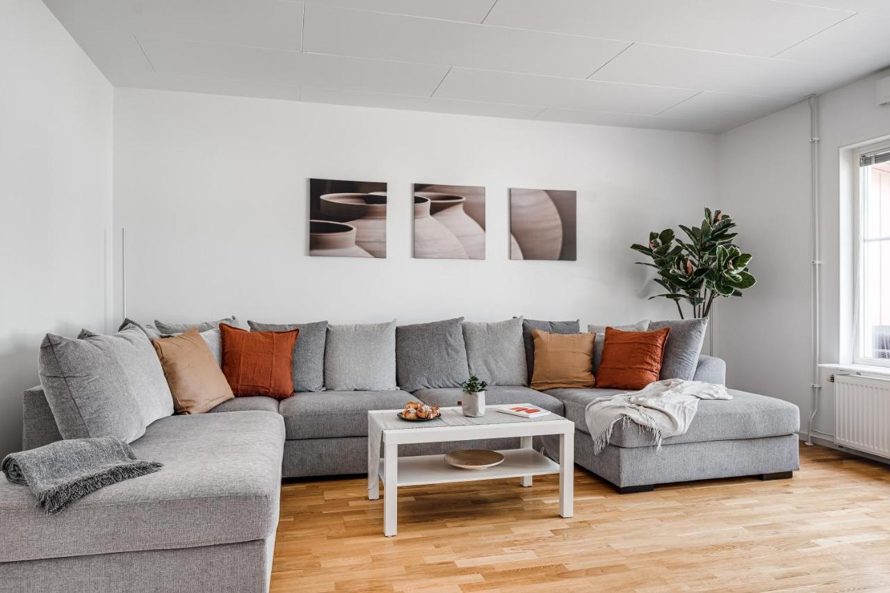 Uppsala Large Family Home Beside Forest Luaran gambar