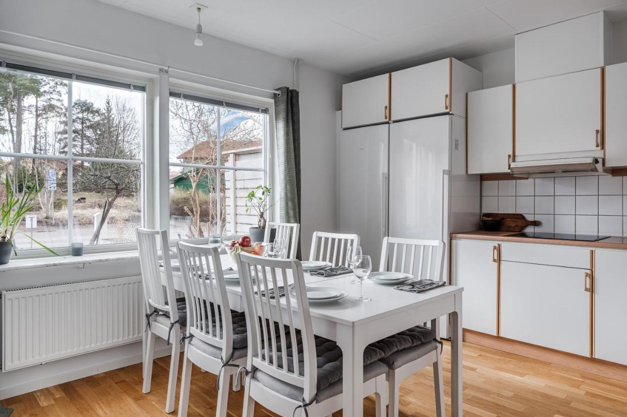 Uppsala Large Family Home Beside Forest Luaran gambar